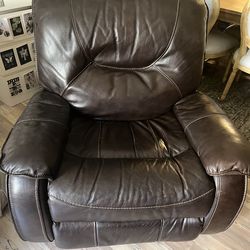 Very comfortable recliner