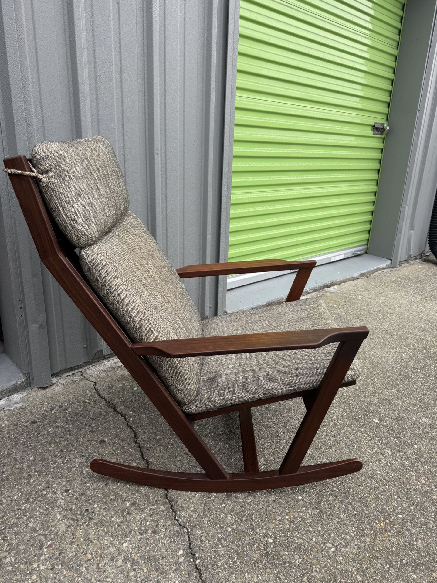 Danish Mid-Century Modern Rocking Chair by Poul Volther – Rare & Iconic Design