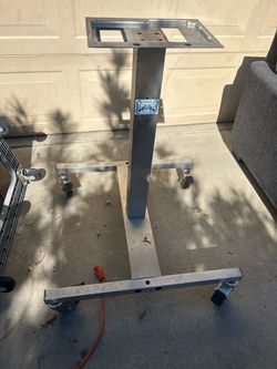 Monstrum Heavy Duty Metal Equipment Stand with Casters