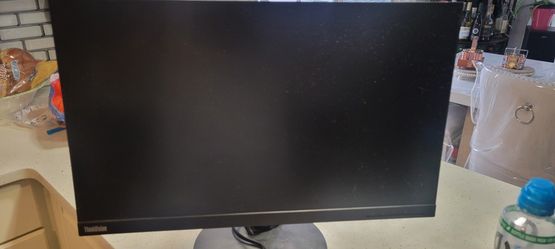 24 Inch Lenovo Monitor 
