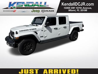 2025 Jeep Gladiator