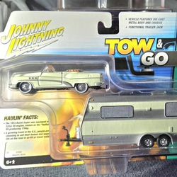 Diecast Johnny Lightning Tow & Go 1/64