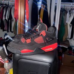 Jordan 4s