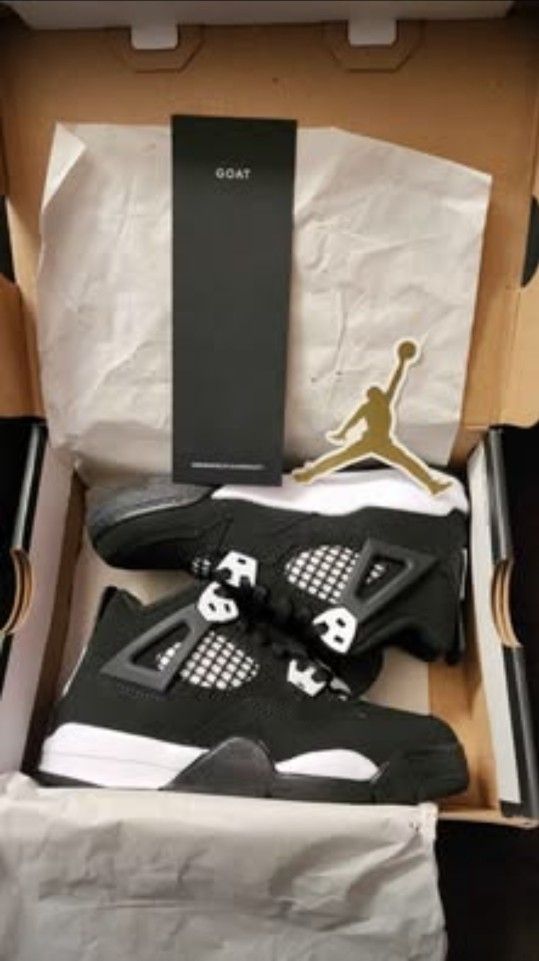 Nike Jordan 4 Retro Size 12c