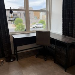 L shaped Desk, Lamp, and Chair 