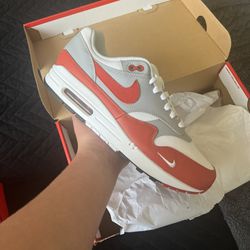 Air Max 1 Martian Sunrise - BRAND NEW for Sale in Canonsburg