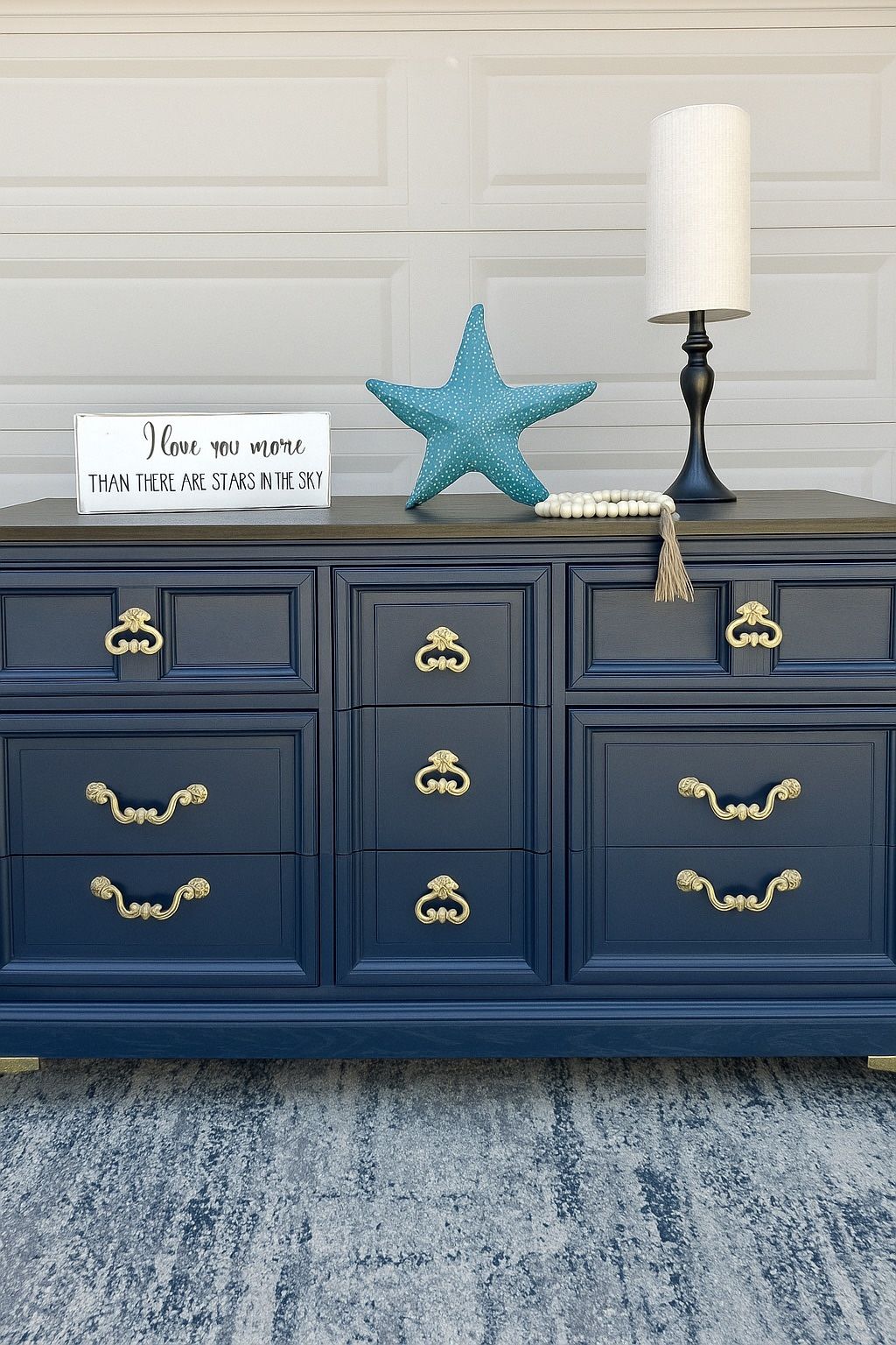 9 Drawer Dresser. Solid Wood