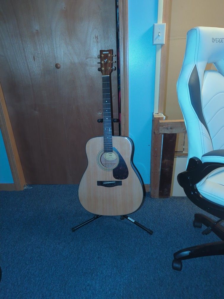 Yamaha Acoustic Guitar.