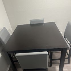Dining Room Table And 4 Chairs 
