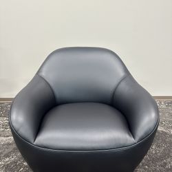 Modern Blue Barrel Accent Chair - Clean & Confortable