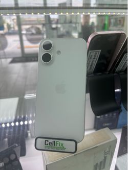 Iphone 17 256Gb for AT&T and Cricket clean with warranty and charger included on sale now !