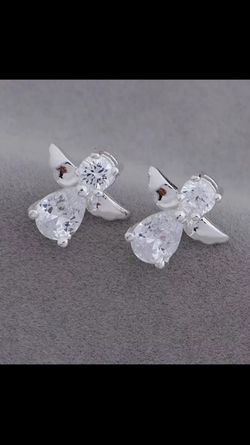 925 stamps Rhinestone earrings! Brand new!
