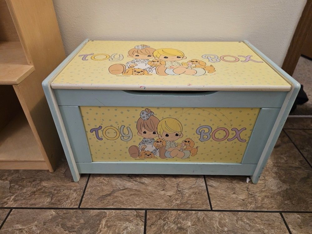Vintage Precious Moments Toy Box