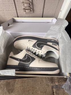 Nike Force 1 Essential Sneakers