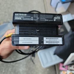 Net N600 Wifi Cabel Modem Hardly Used