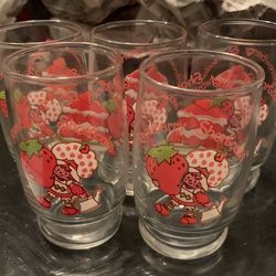 Set Of 5 Vintage Strawberry Shortcake American Greetings Juice Glasses 