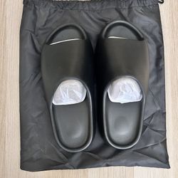 YS-01 Yeezy Slides Black Size 9