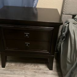 Nightstand 