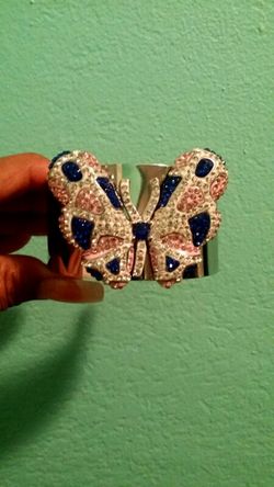Butterfly cuff bracelet. ..raised butterfly with beautiful crystals. ...One of a kind!..great condition!