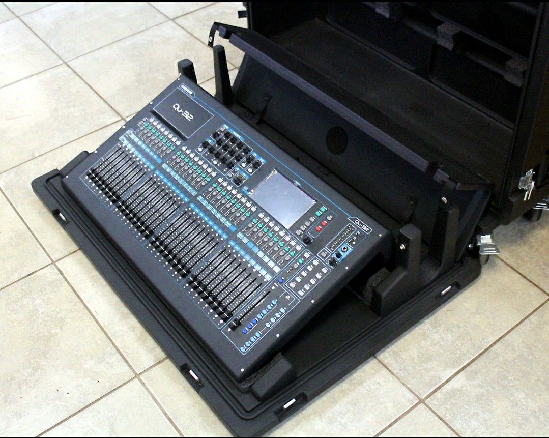 Allen and Heath QU32