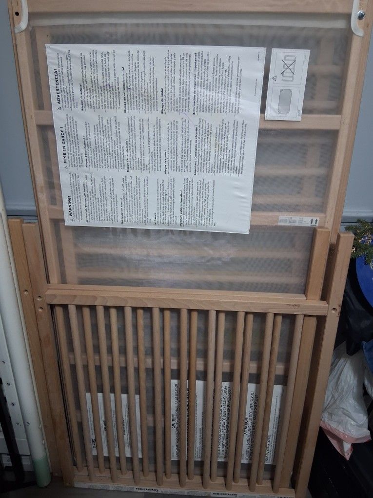 Baby Crib/toodlerbed In One With MATTRESS +plus Mattress Covers bedding