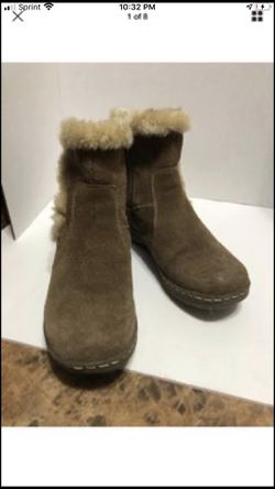 Winter snow boots size 7