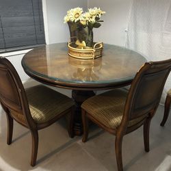 Dining room Table With Chairs 