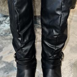 Quality Black Size 9 Mid-Calf Stylish Biker/Casual Boots