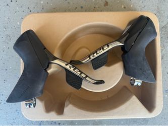 SRAM Red AXS D1 shifters and brake calipers