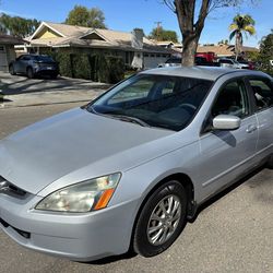 2004 Honda Accord Lx 4Cyl. 2.4 vtech runs Great
