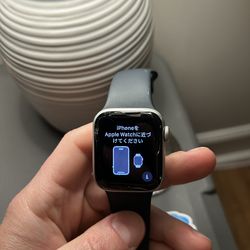 Apple Watch SE (2nd Gen) - Broken Screen