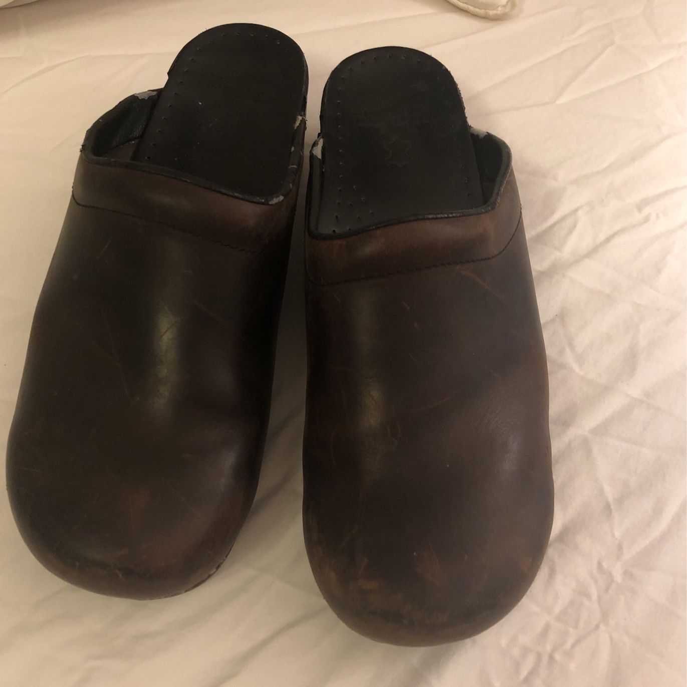 DANSKO WOMENS OILED BROWN 10