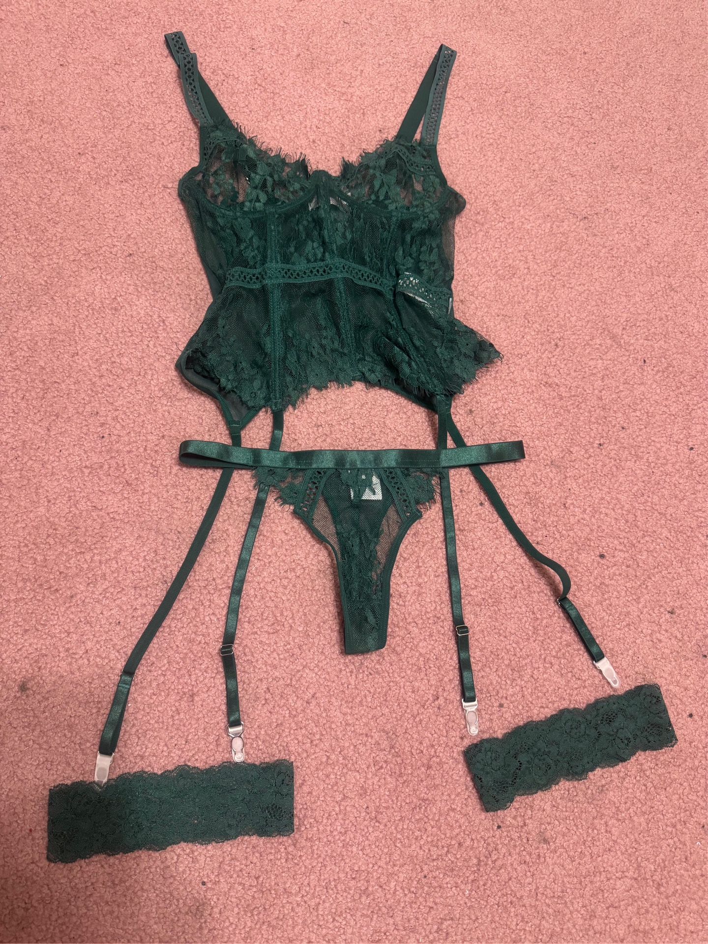 New Medium Green Lace Lingerie Set Garter Bodysuit Bra Panty