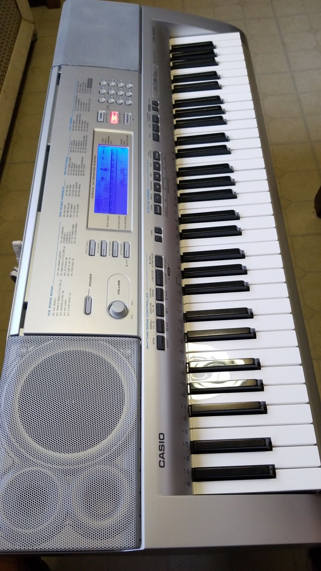 CASIO CTK 4000 ELECTRIC KEYBOARD for Sale in Chicago IL OfferUp