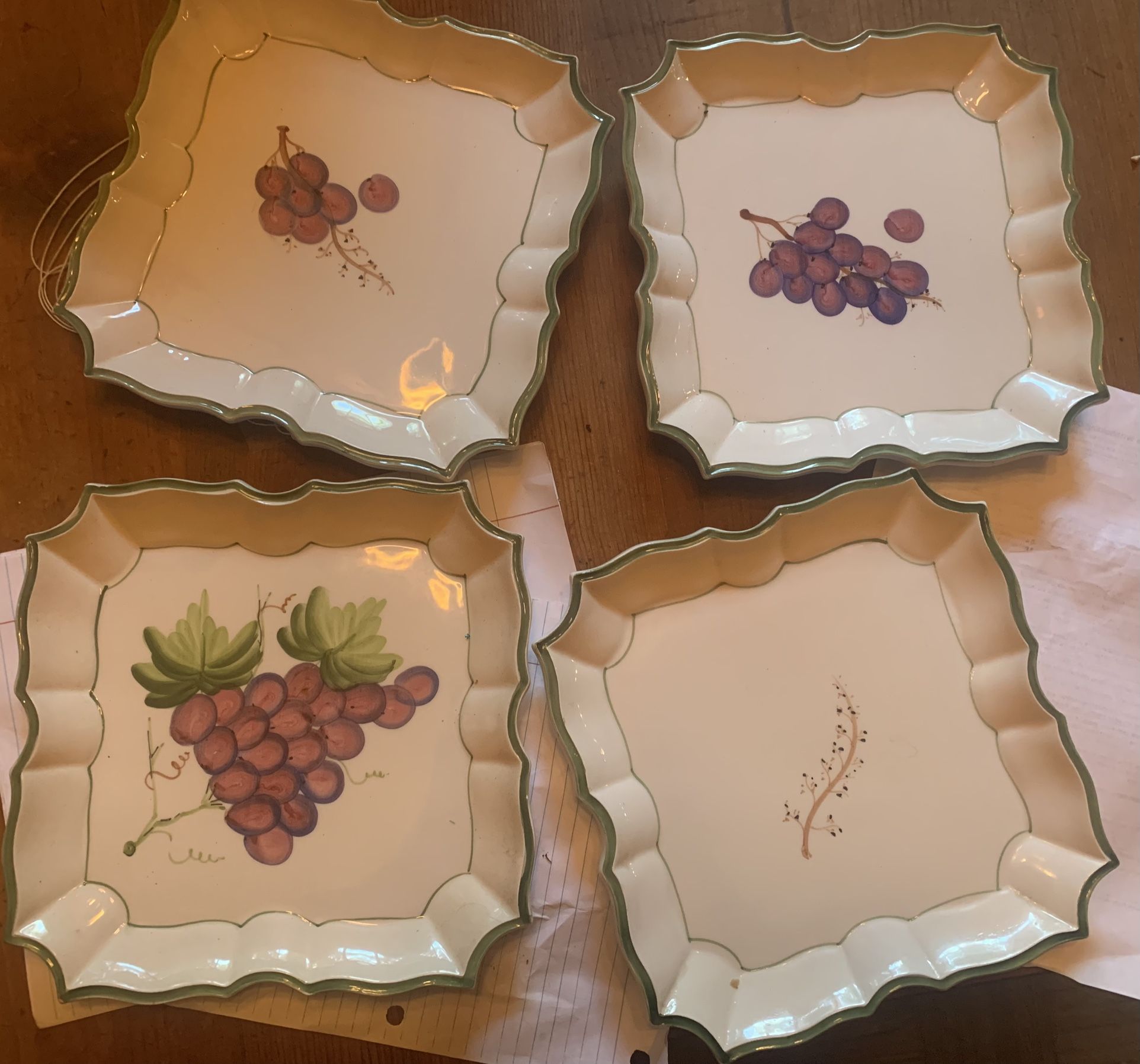 Made In Italy Disappearing Grapes