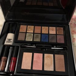 Make Up Kit