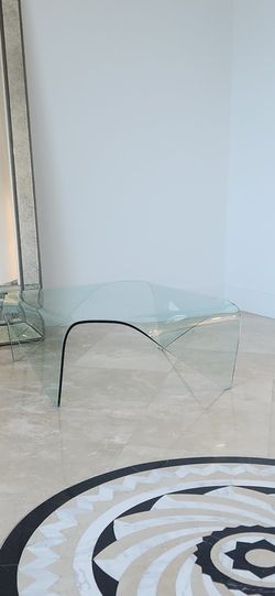Dcota desgner Italian vintage wave Magnificent thick Gorgeous Coffee Table Thick Glass  35x35×14 Height Cash Zelle Moving  Hollywood Ocean Drive Pick 