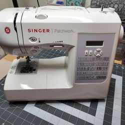 Singer 7285 Sewing Machine