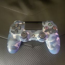 Blue Camo PS4 Controller ( Works Perfect) 
