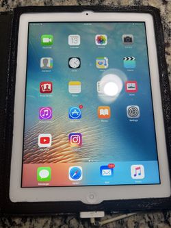 iPad 3rd Gen (WiFi + Cellular, AT&T) / 64GB / MD371LL/A