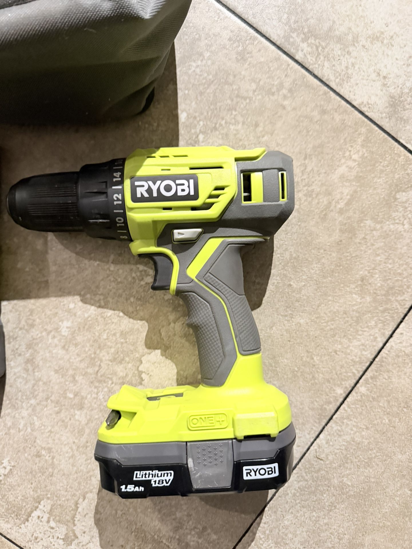Ryobi Drill 12 V