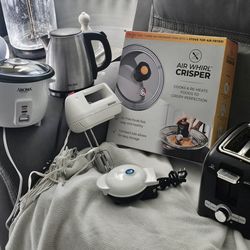 Small kitchen appliances.