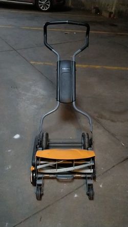 Fiskars push mower