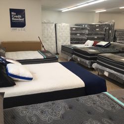 NOVEMBER MATTRESS LIQUIDATION! BRAND NEW SETS ALL SIZES! $40 DOWN TAKE IT HOME! FINANCING AVAILABLE!