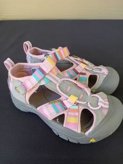 Girls Keen water Sandals 12