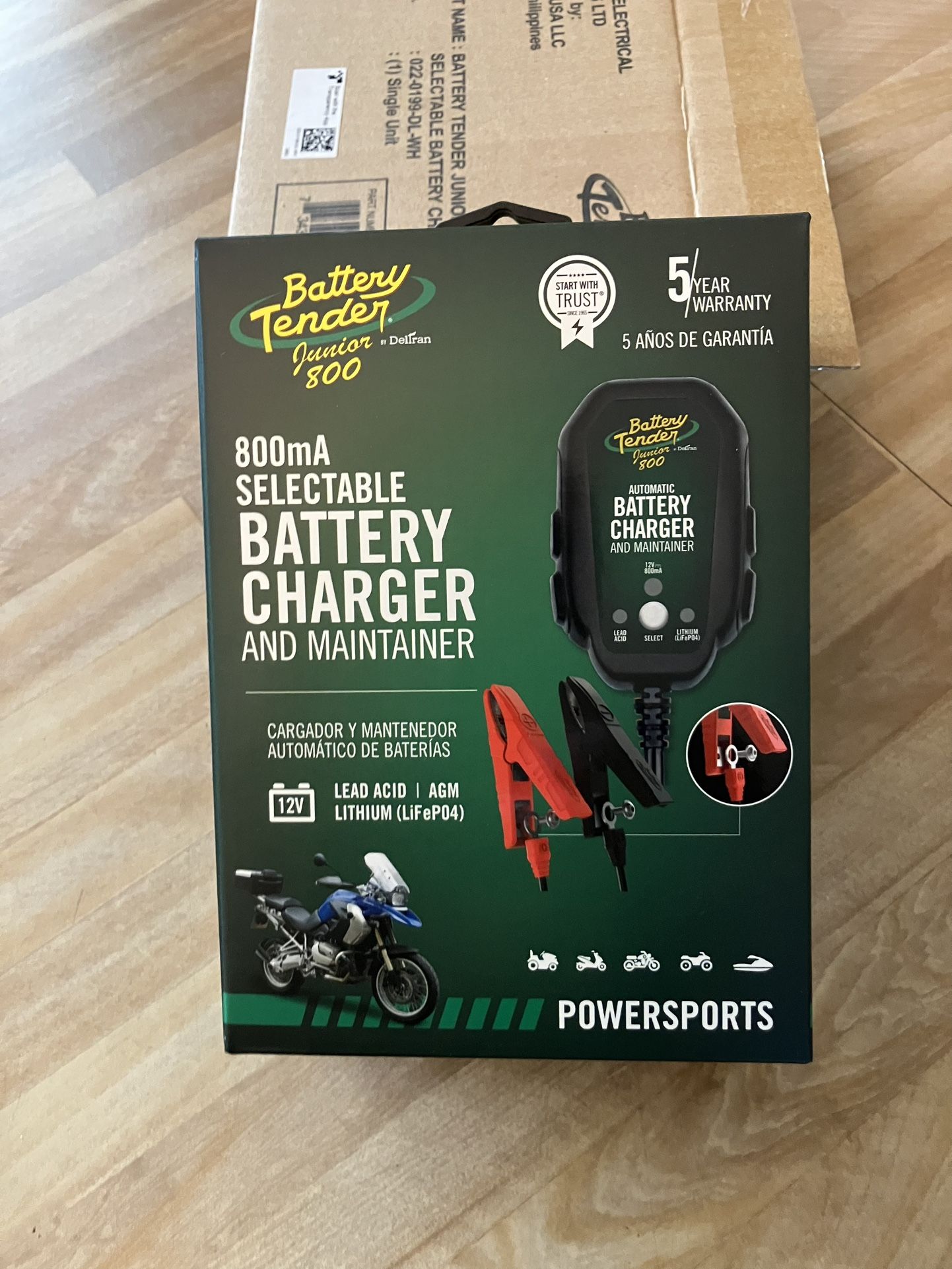 Battery Tender Junior 12V, 800Ma Battery Charger and Maintainer