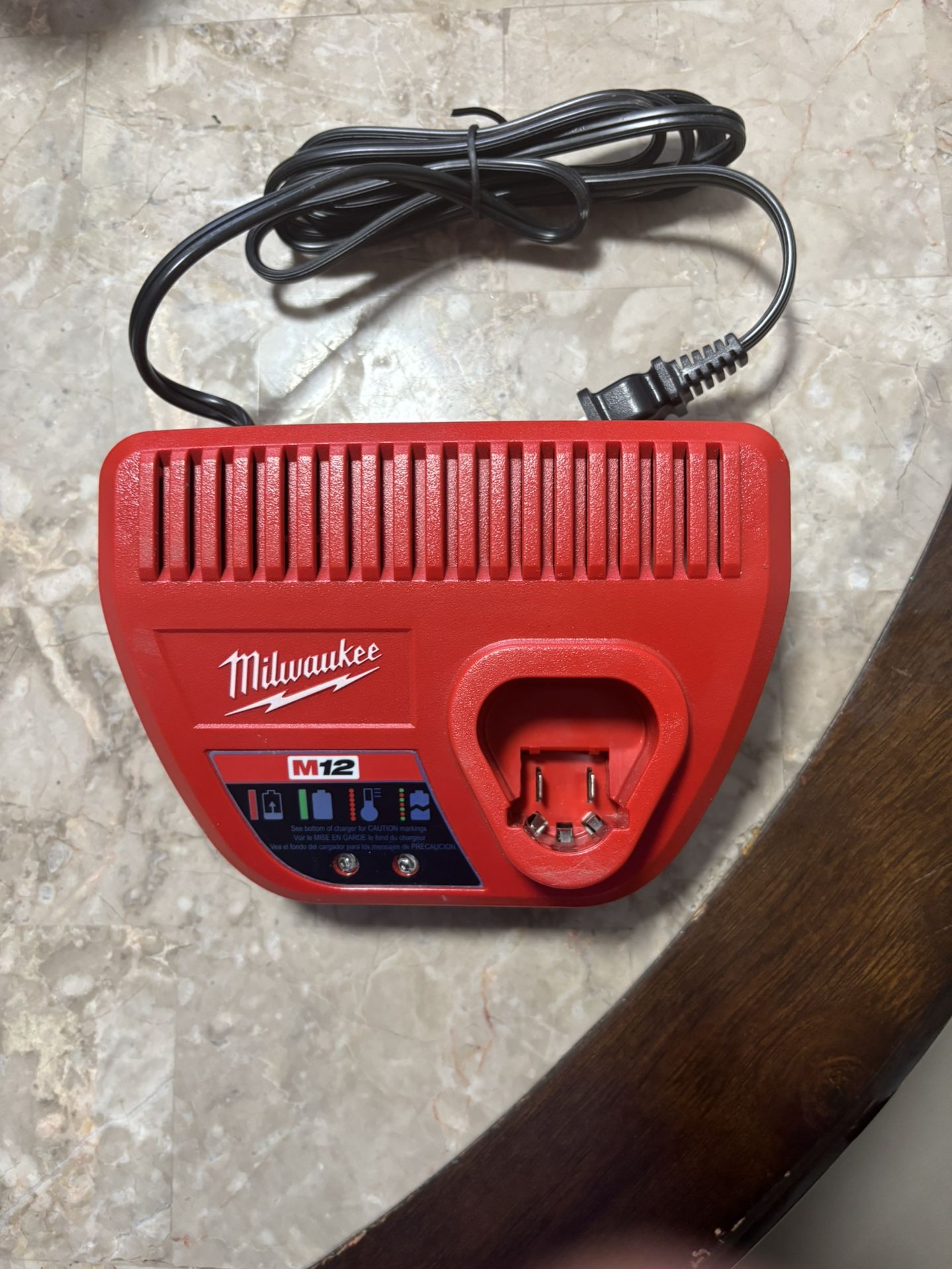 Milwaukee Battery Charger
