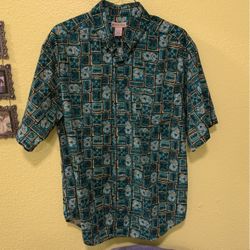 Men’s Short Sleeve Shirt (size L)