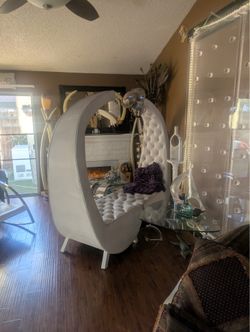 6ft tall matching half moon chairs
