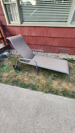 Sunbrella Sun Lounger